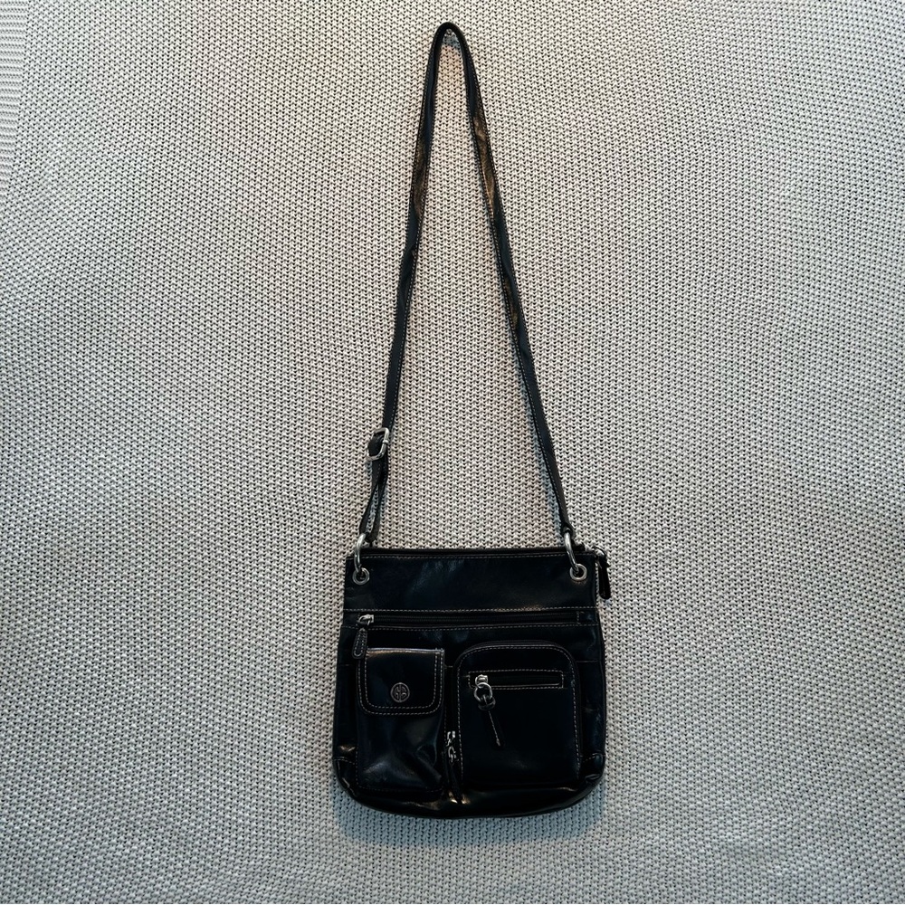 Y2K Giani Bernini Black Leather Shoulder Bag Silver Hardware Multiple Pockets
